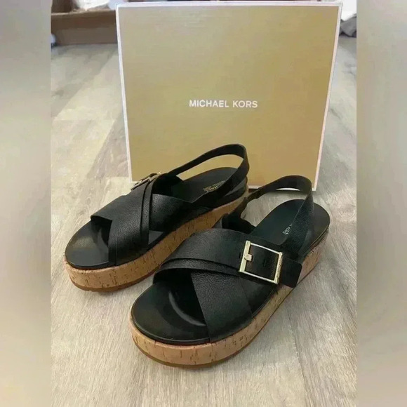 MICHAEL KORS - Easton Sandal Black 8 - Picture 12 of 12
